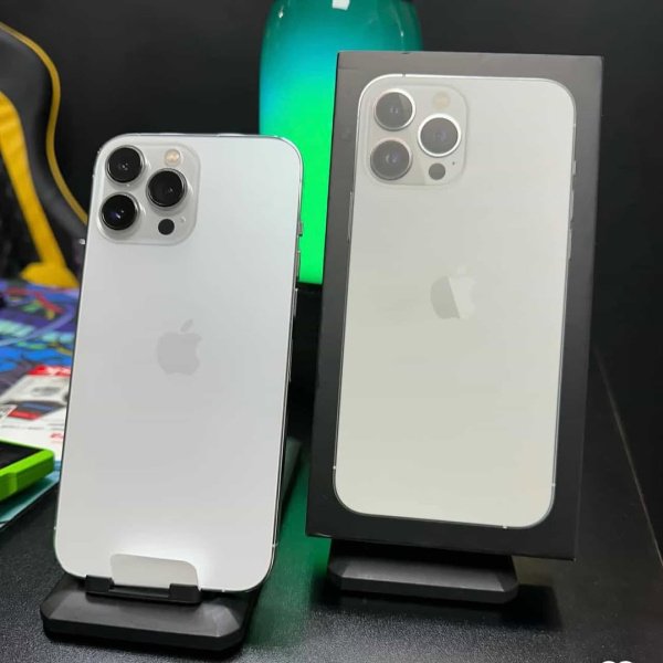 iPhone 13 Pro Max ou 4000$ no pix 